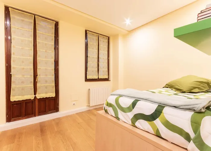 Casco Viejo Tradicion Pinchos Y Gastronomia * Bilbao